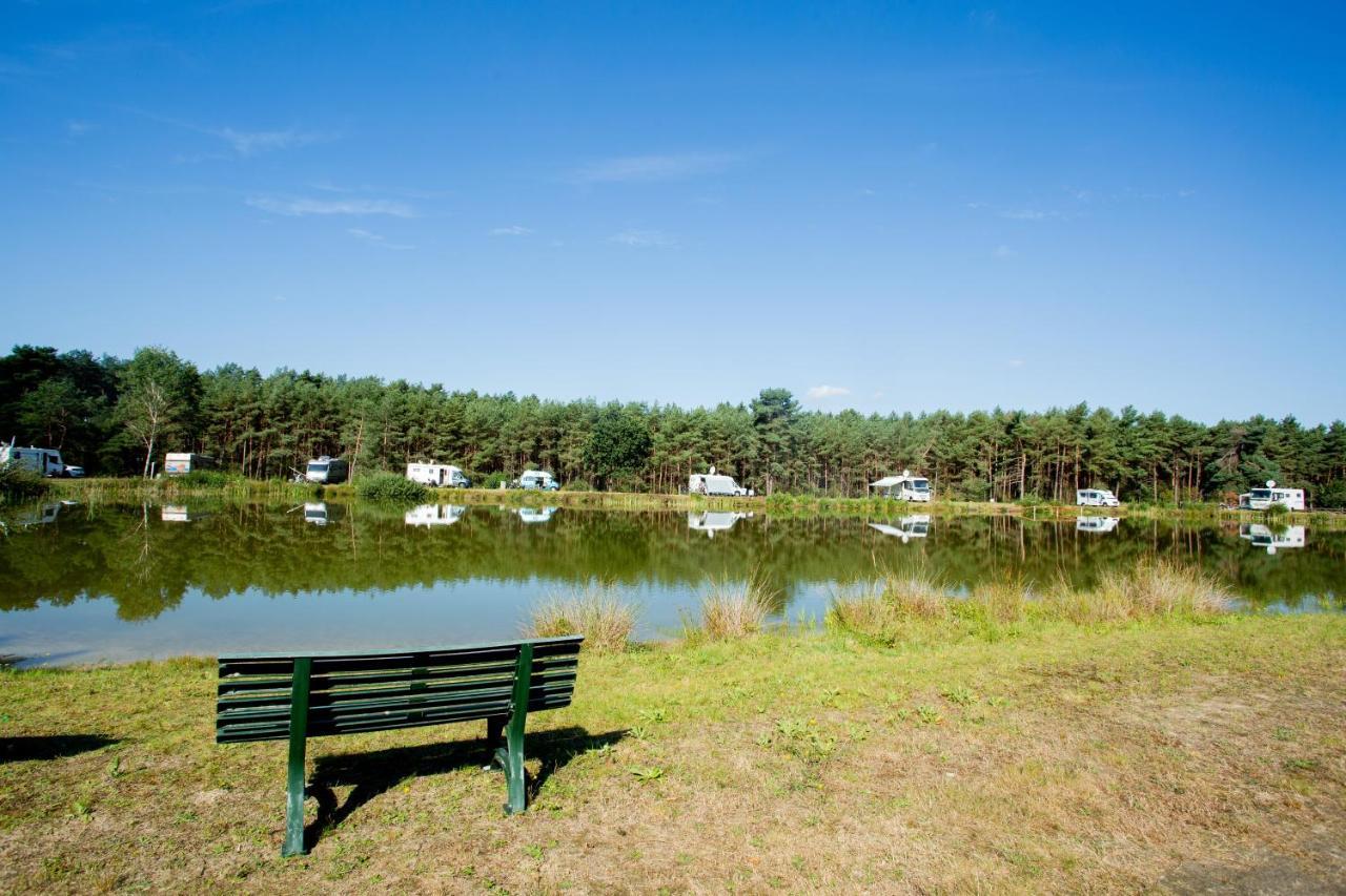 Naturcamping Lueneburger Heide - Chalets & Tiny Haeuser Soltau Eksteriør billede