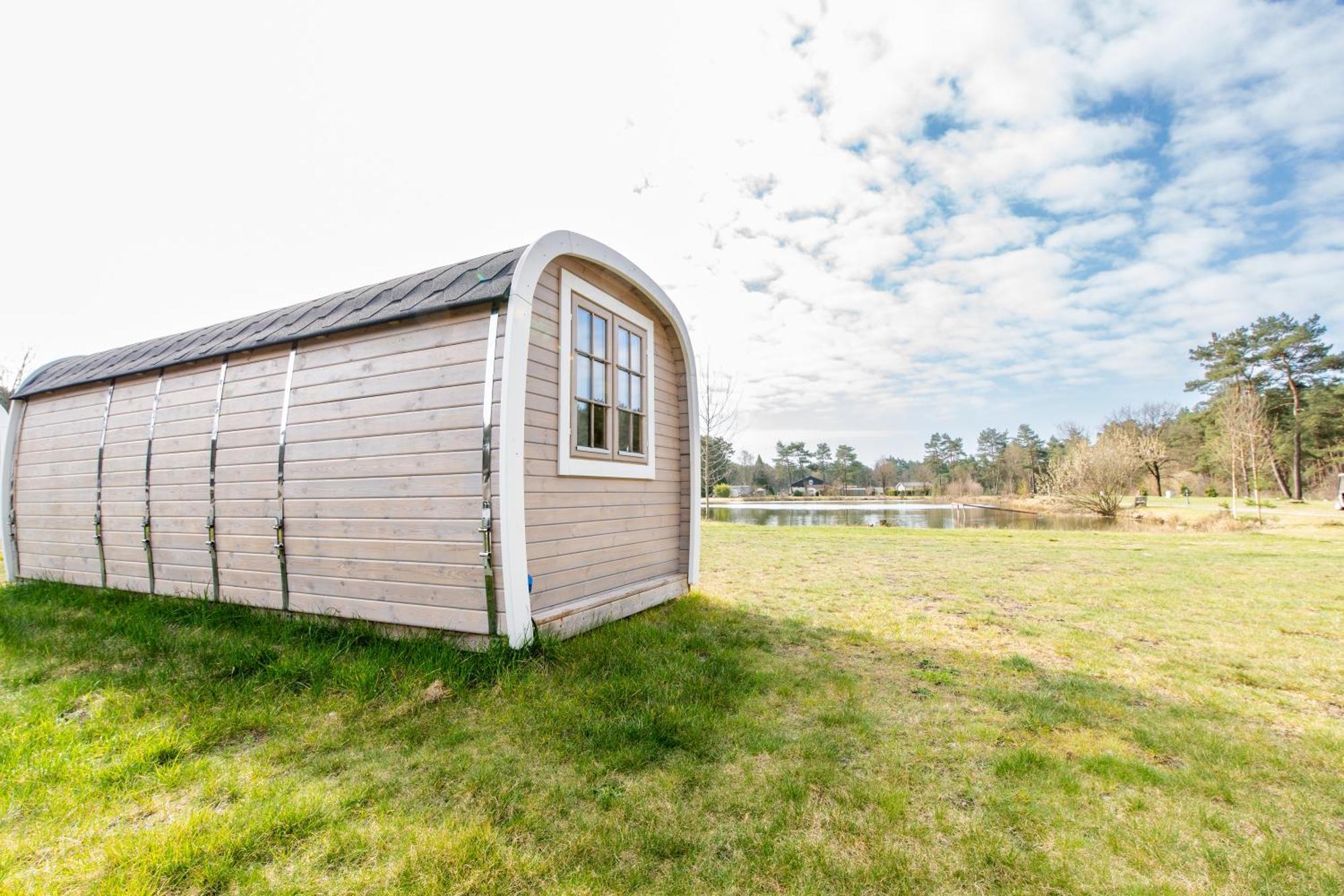 Naturcamping Lueneburger Heide - Chalets & Tiny Haeuser Soltau Eksteriør billede