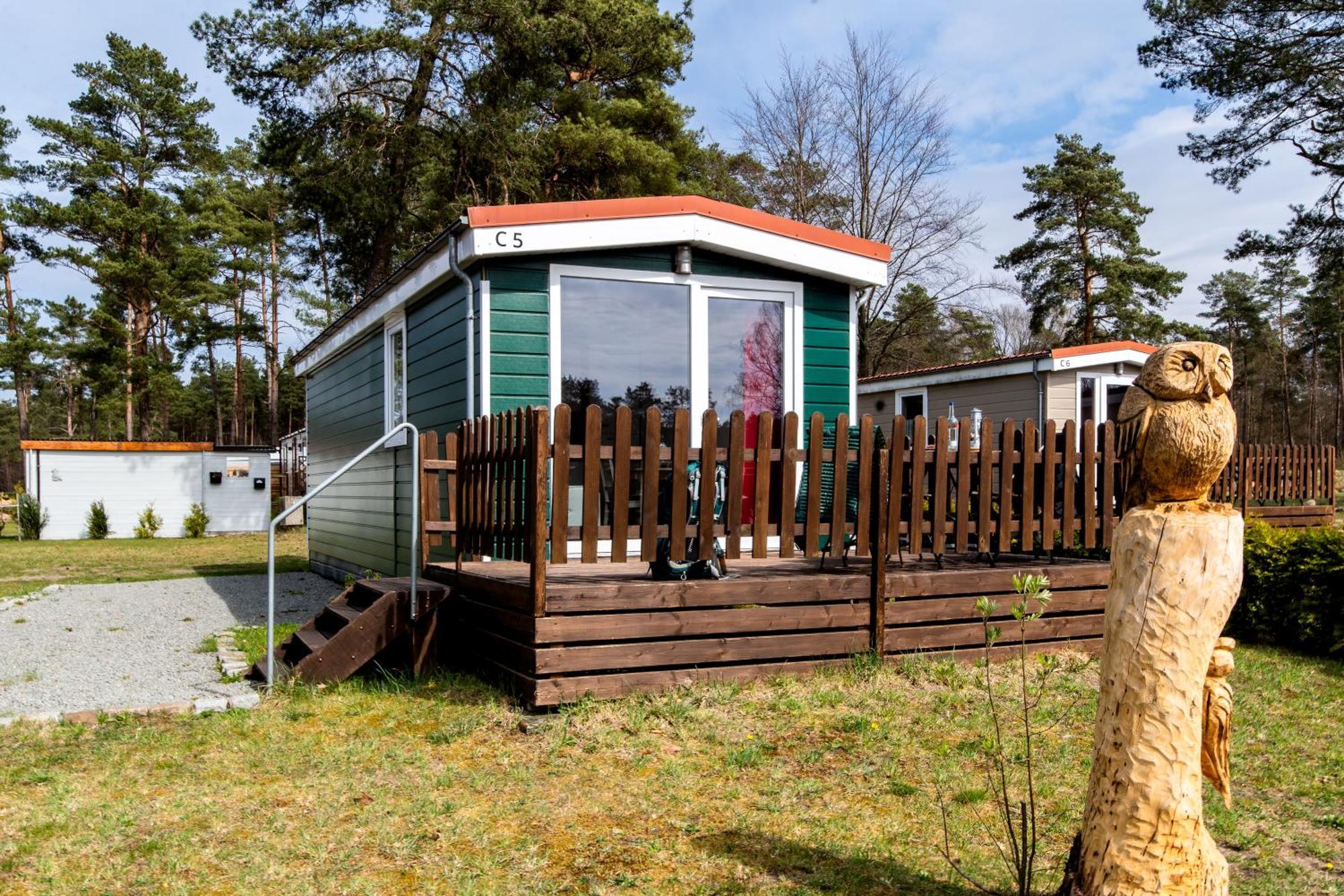 Naturcamping Lueneburger Heide - Chalets & Tiny Haeuser Soltau Eksteriør billede