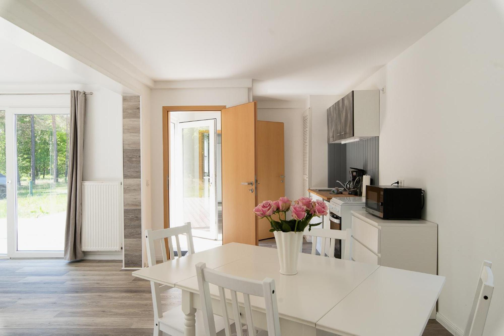Naturcamping Lueneburger Heide - Chalets & Tiny Haeuser Soltau Eksteriør billede