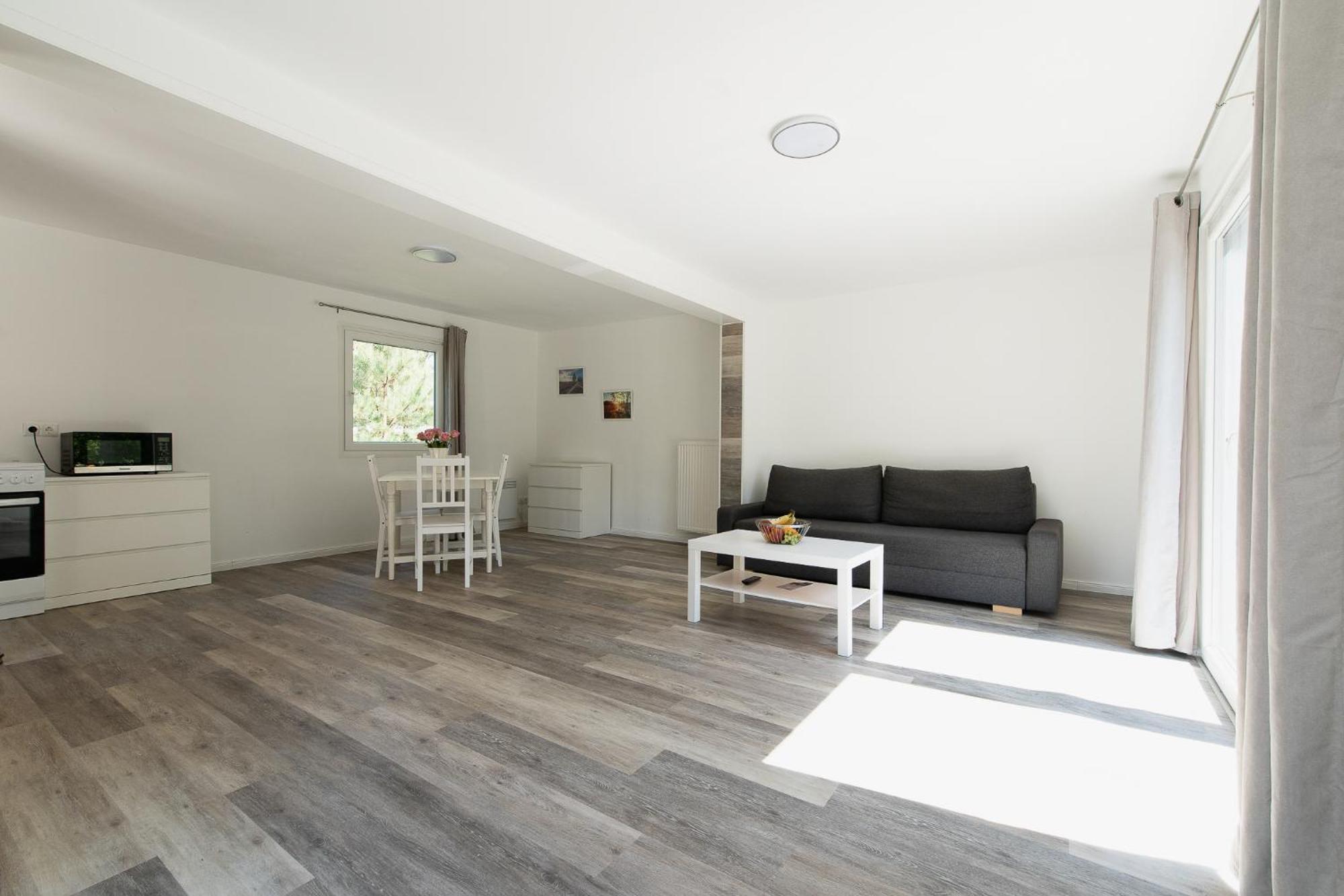 Naturcamping Lueneburger Heide - Chalets & Tiny Haeuser Soltau Eksteriør billede